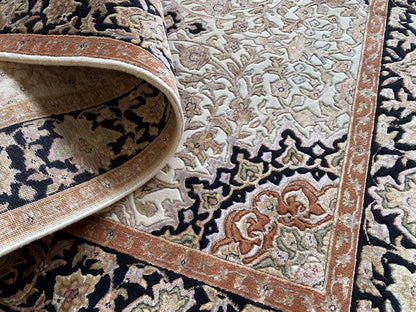 Traditional Hand-Woven Tabriz Design Carpet