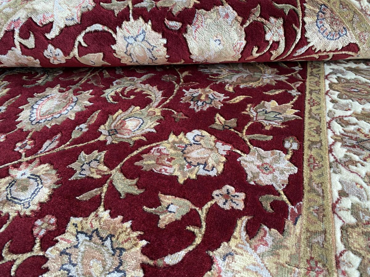 Traditional Hand-Woven Tabriz Design Carpet