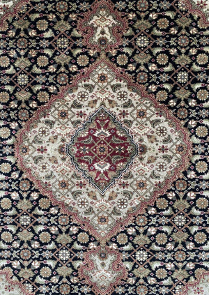 Fine Hand-Woven Persian Tabriz Mahi Design Rug