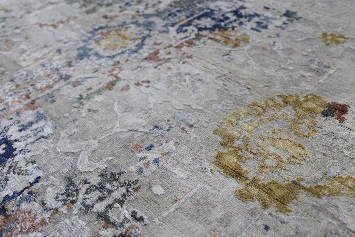 Hand-Knotted Modern Ushak  Sultanabad Collection