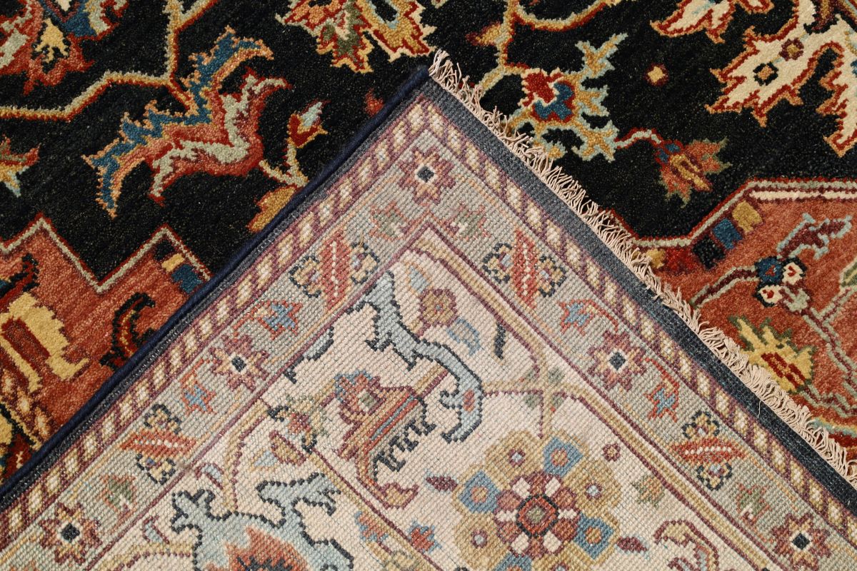 Hand-Woven Serapi Heriz Design Carpet