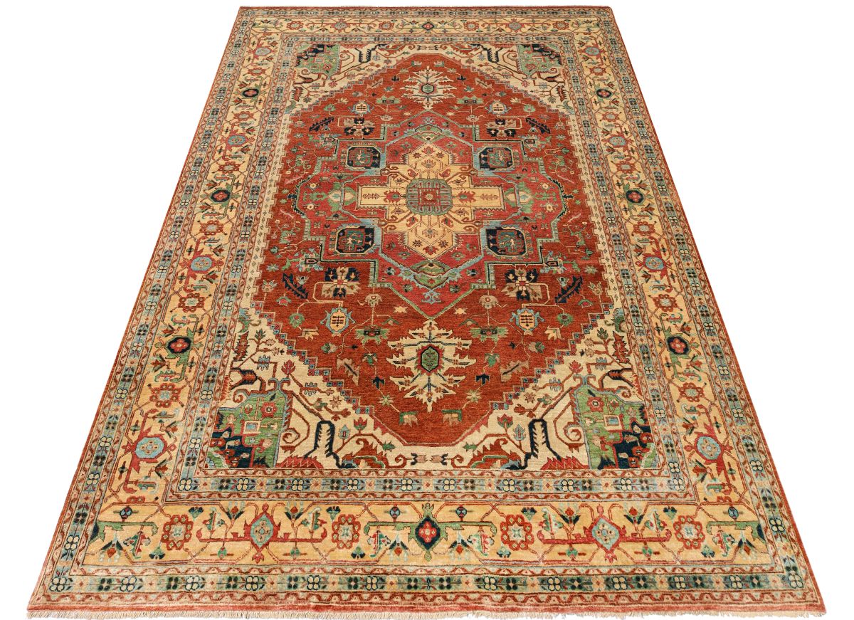 Hand-Woven Serapi Heriz Design Carpet