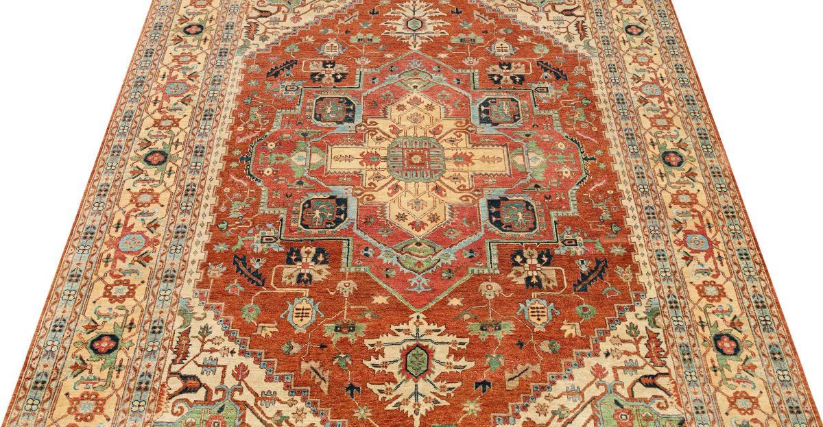 Hand-Woven Serapi Heriz Design Carpet