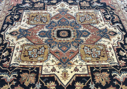 Hand-Woven Serapi Heriz Design Carpet