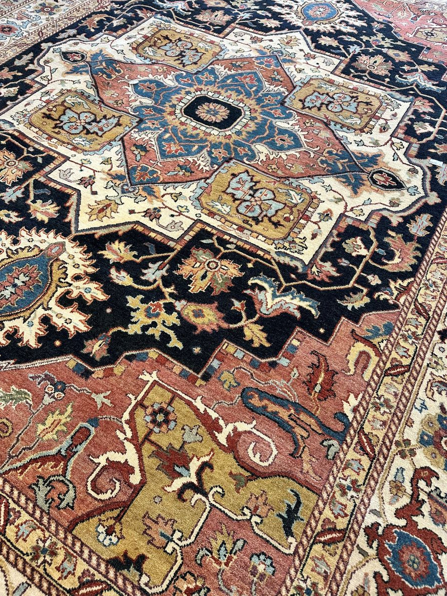 Hand-Woven Serapi Heriz Design Carpet
