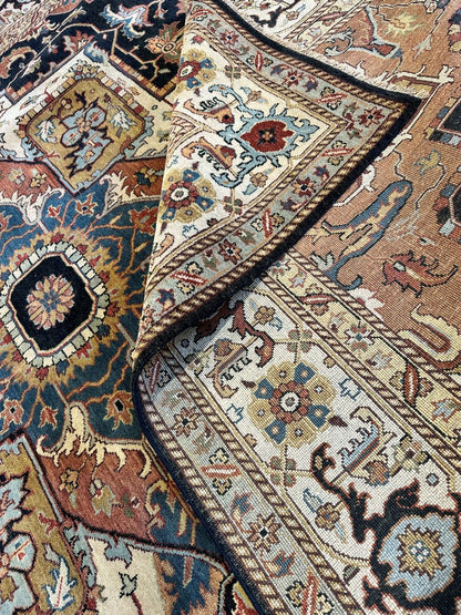 Hand-Woven Serapi Heriz Design Carpet