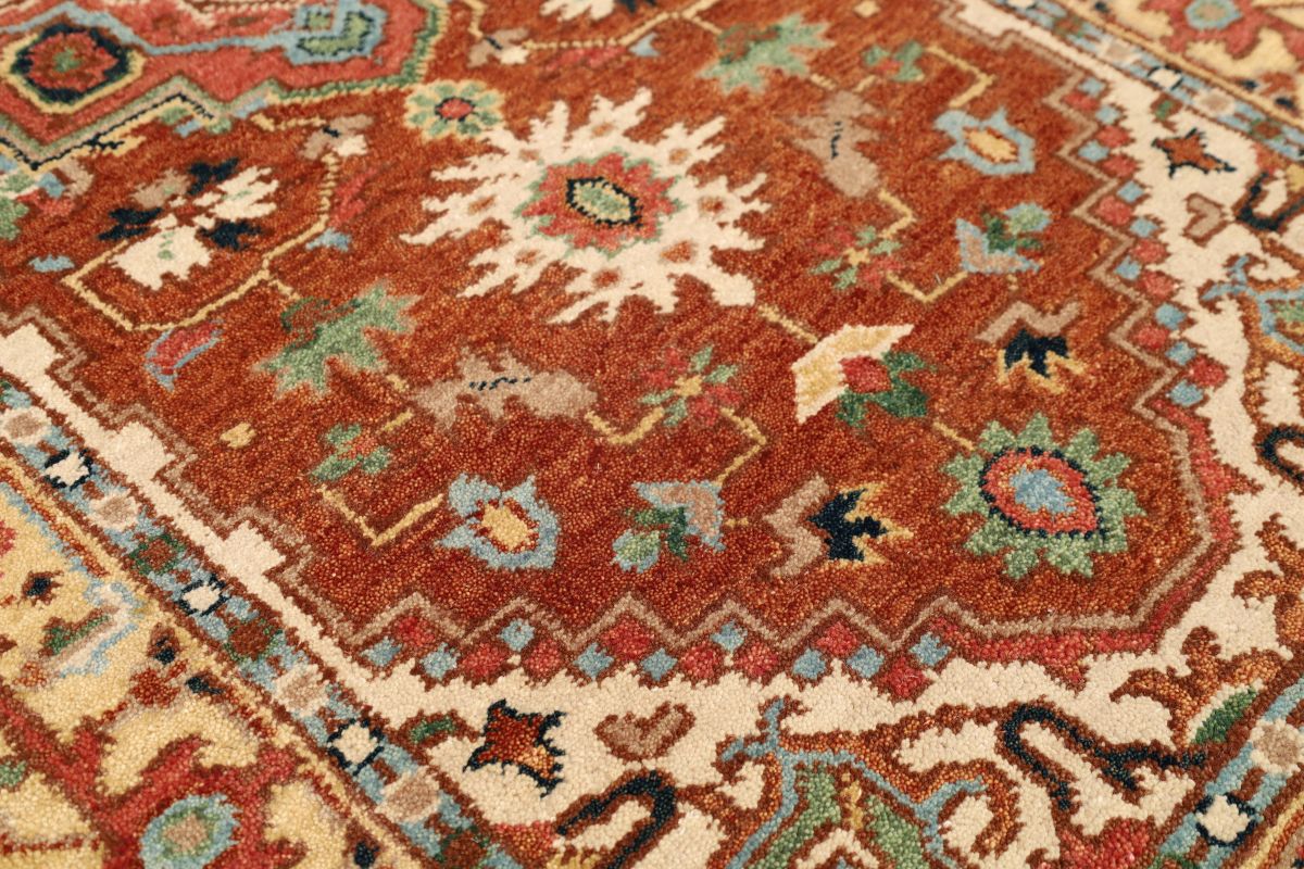 Traditional Hand-Woven Serapi Heriz Runner