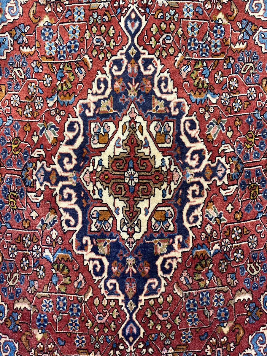 Fine Hand-Knotted Persian Jozan Rug