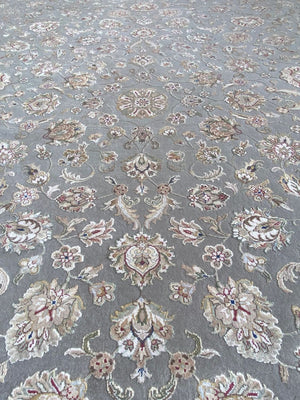 Traditional Handmade Tabriz Design Carpet