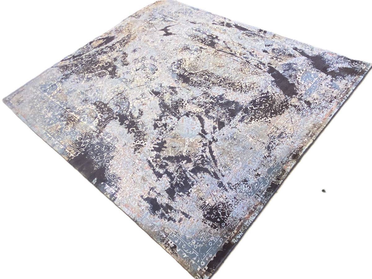 Hand-Woven Modern Transitional Erased Collection