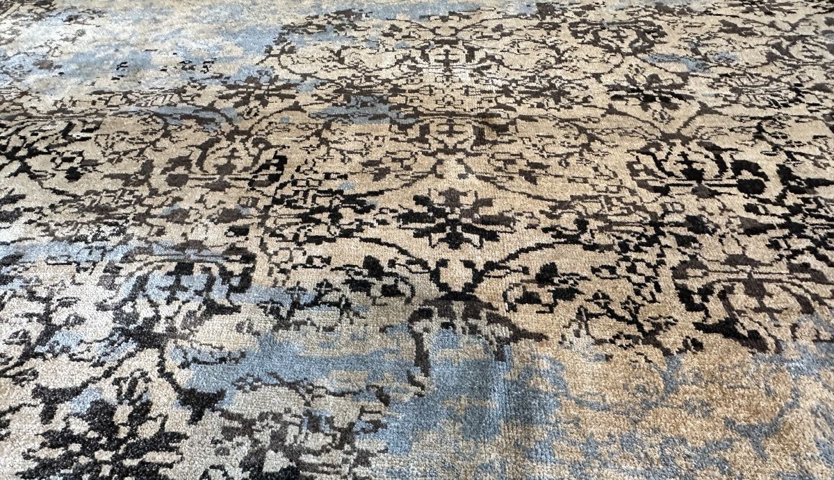 Hand-Woven Modern Transitional Erased Collection