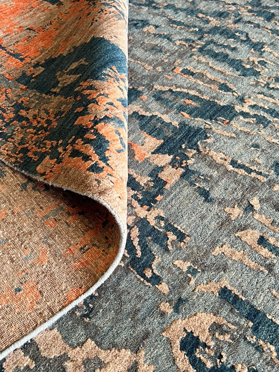 Hand-Woven Modern Everest Collection