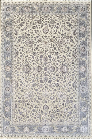 Fine Hand-Knotted Persian Kashan Design Carpet