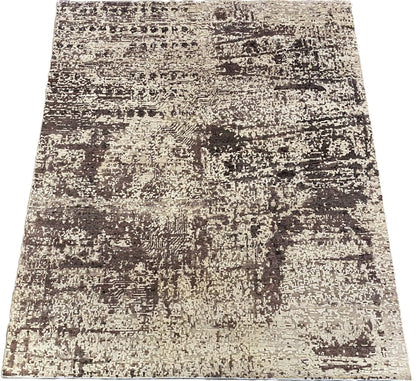 Hand-Woven Modern Everest Collection