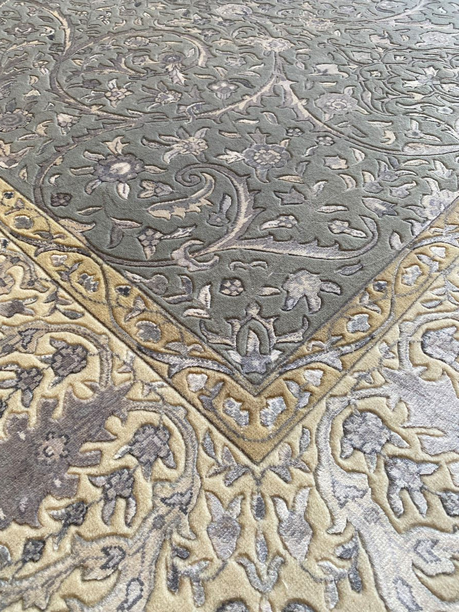 Fine Hand-Knotted Jaipur Isfahan Carpet