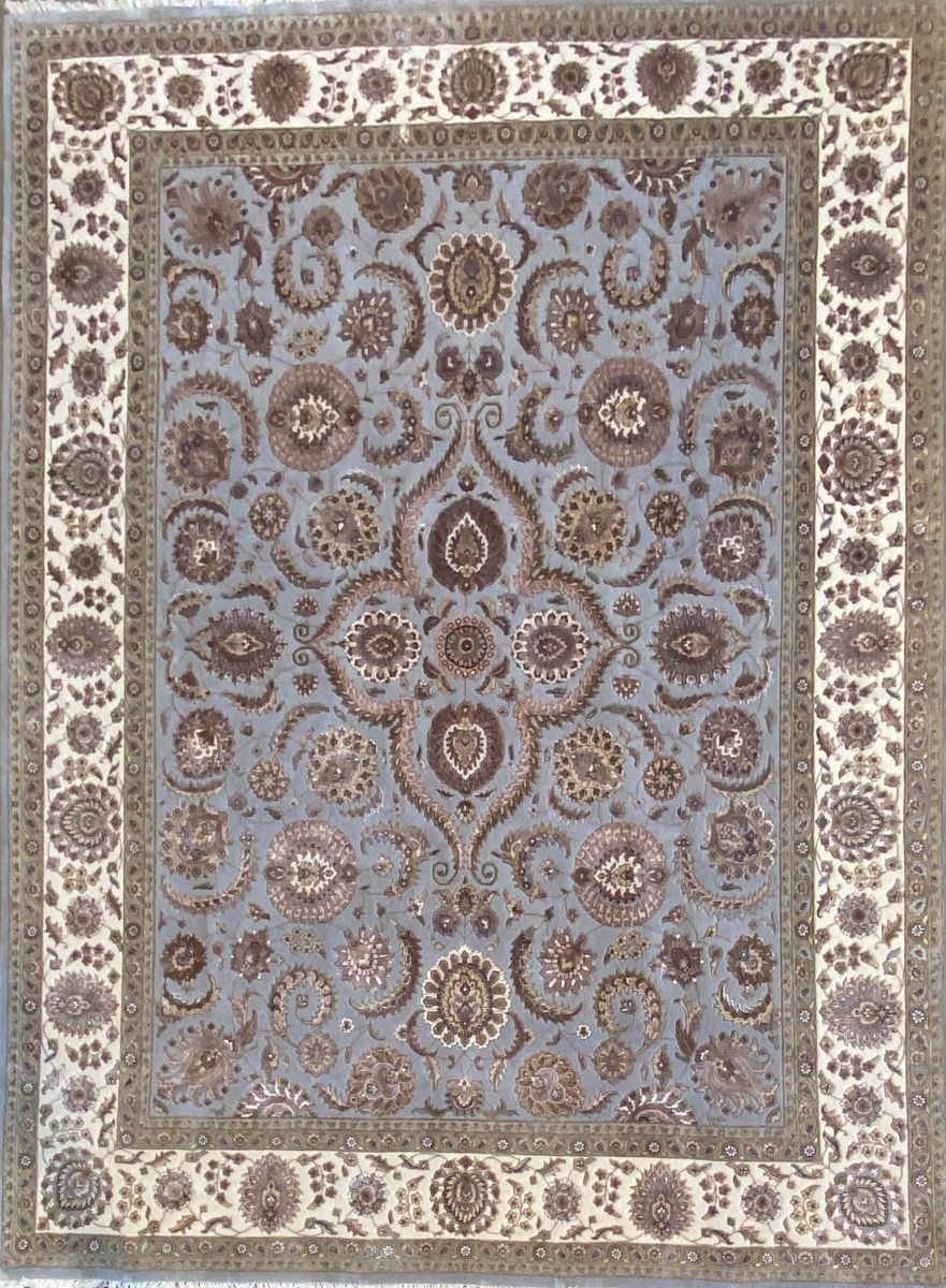Traditional Hand-Woven Tabriz Design Rug