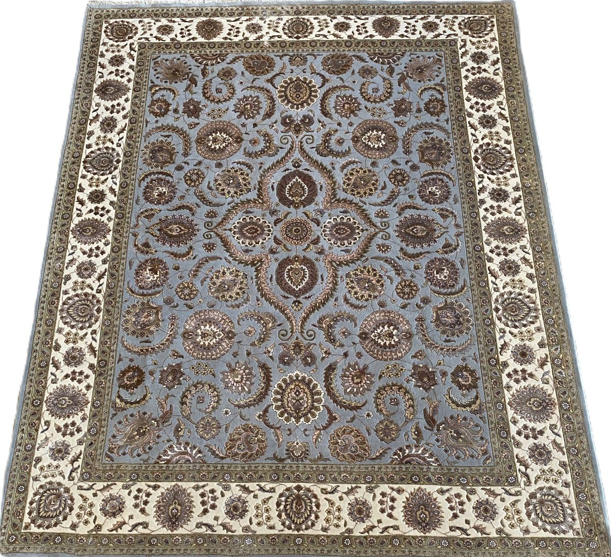 Traditional Hand-Woven Tabriz Design Rug