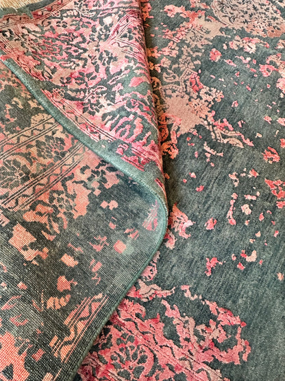 Hand-Woven Modern Transitional Collection