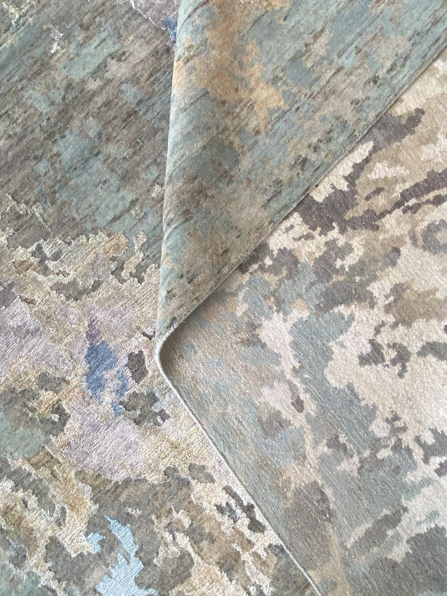 Hand-Woven Modern Everest Collection