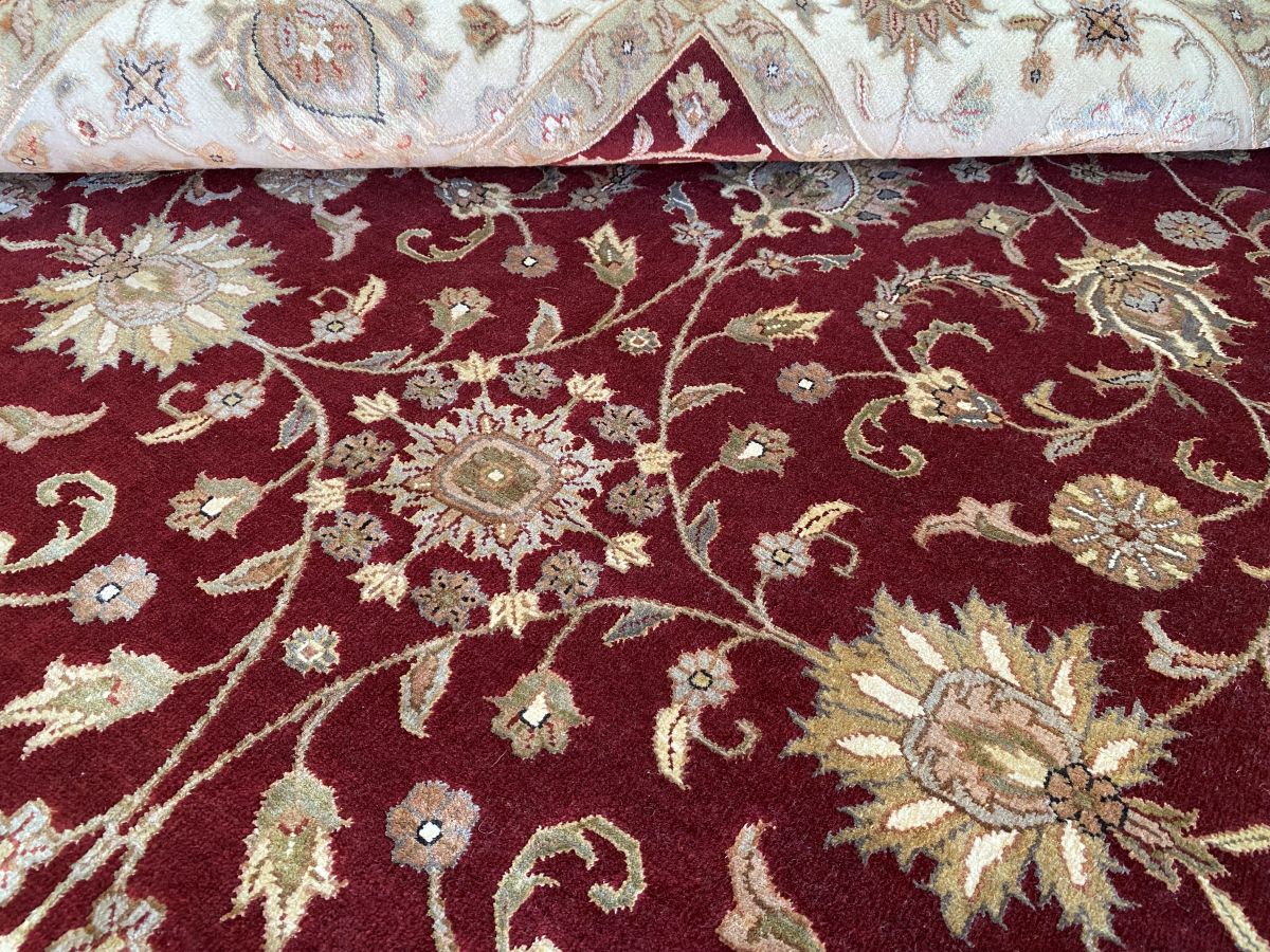 Traditional Hand-Woven Tabriz Design Rug