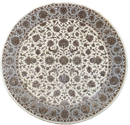 Fine Hand-Woven Persian Tabriz Design Carpet