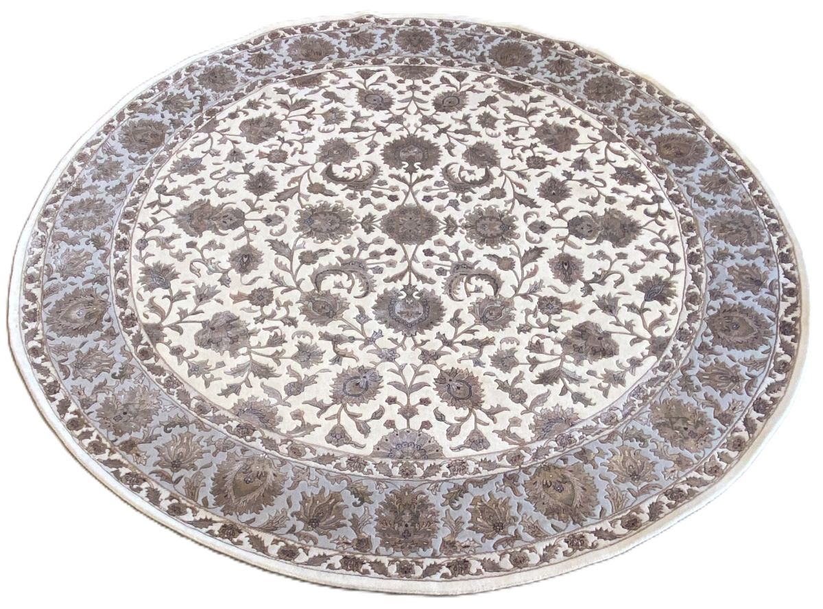 Fine Hand-Woven Persian Tabriz Design Carpet