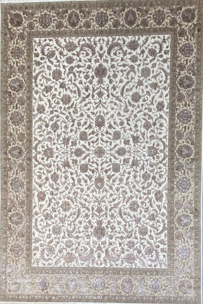 Traditional Hand-Woven Tabriz Design Carpet
