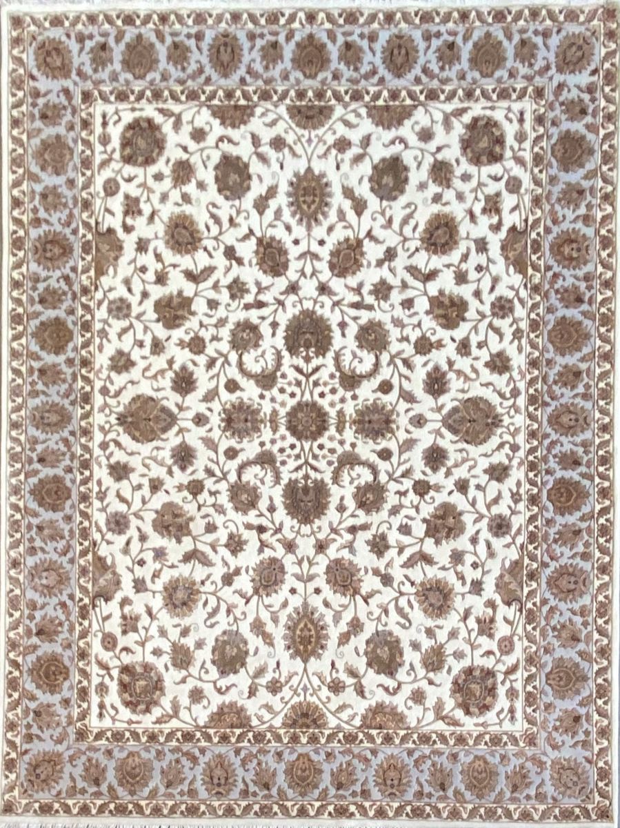 Traditional Hand-Woven Tabriz Design Carpet