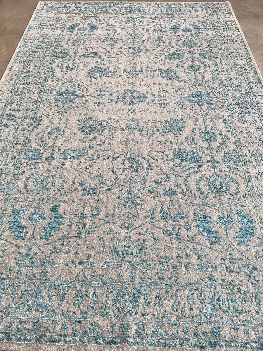 Hand-Woven Modern Transitional Erased Carpet