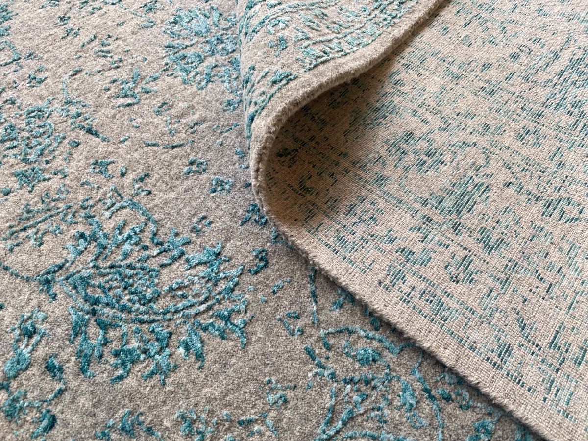 Hand-Woven Modern Transitional Erased Carpet