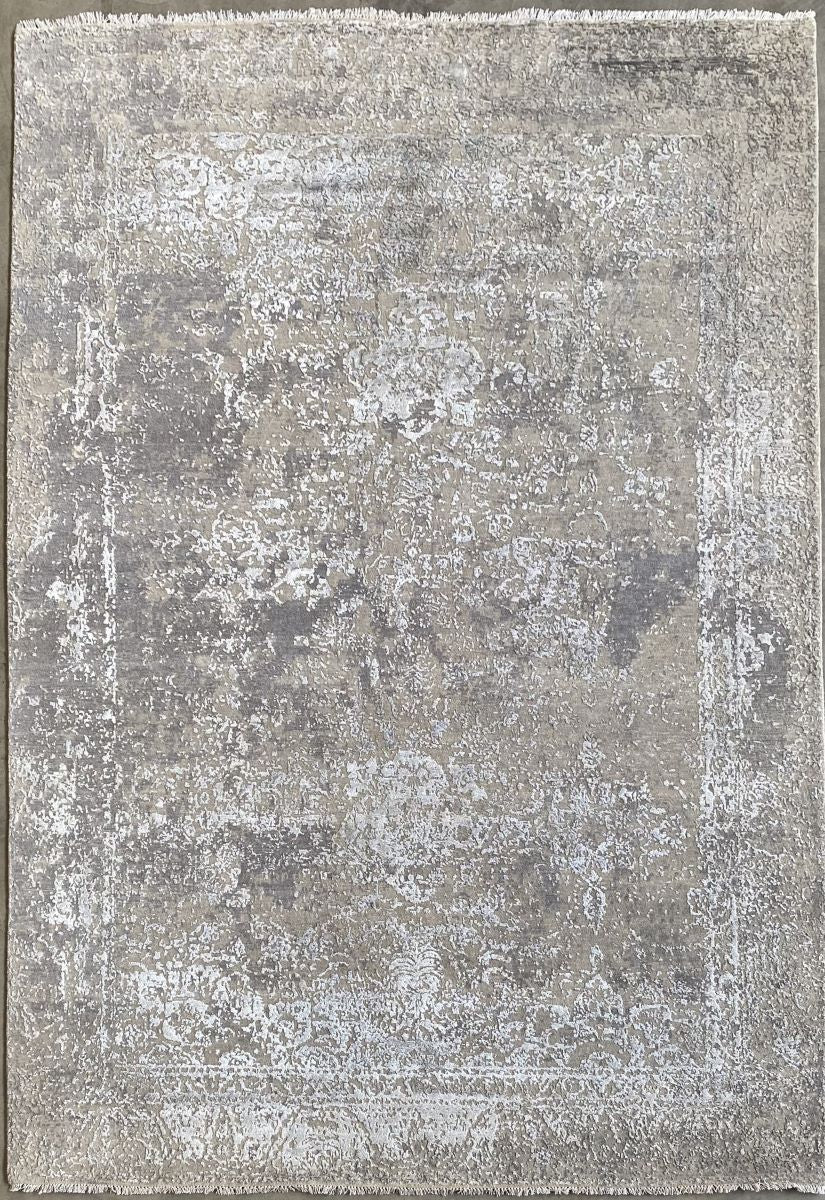 Fine Hand-Knotted Modern Transitional Carpet