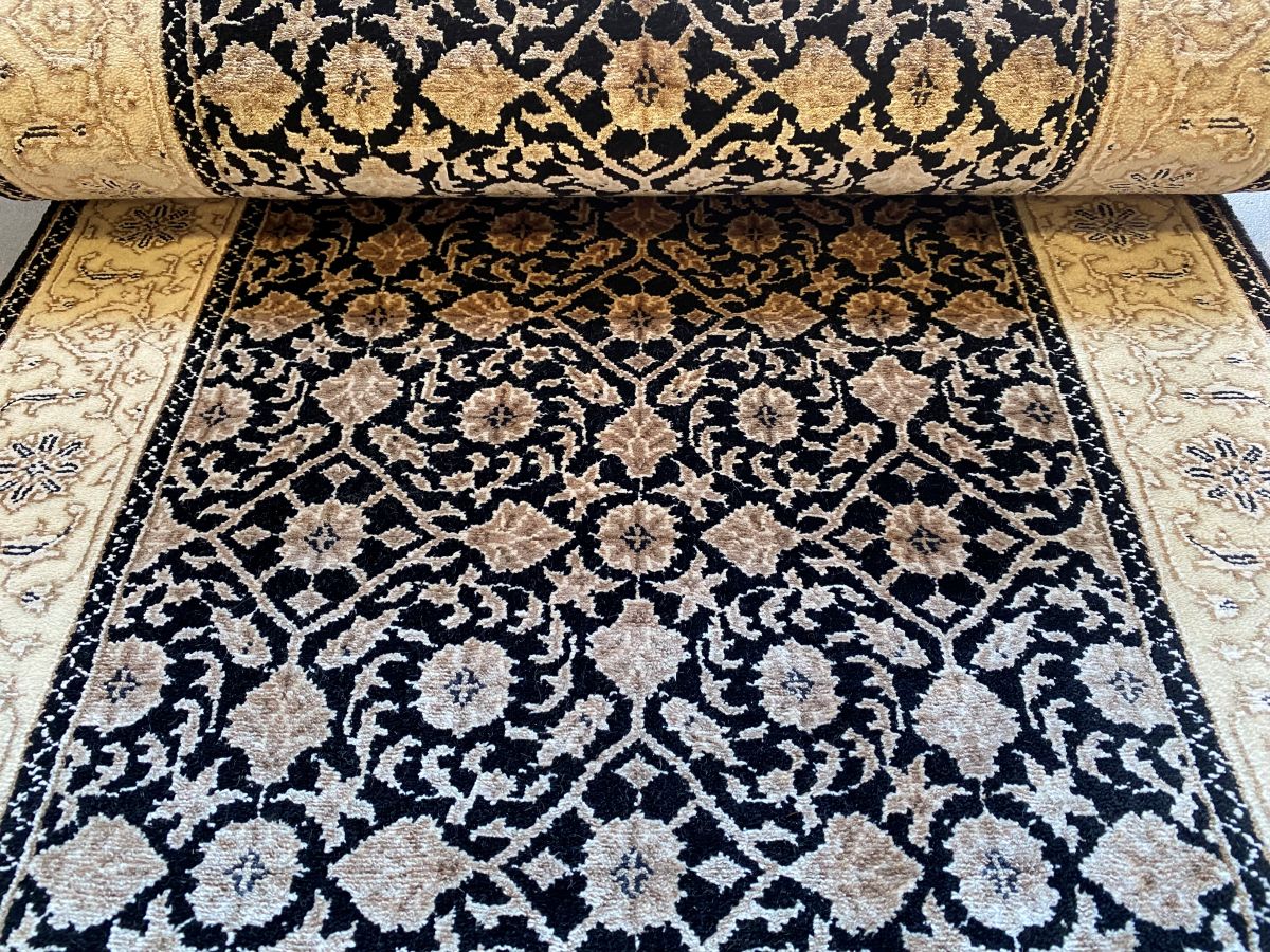 Hand-Woven Herati Design Hall Runner