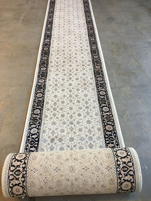 Fine Handmade Herati Design Hall Runner