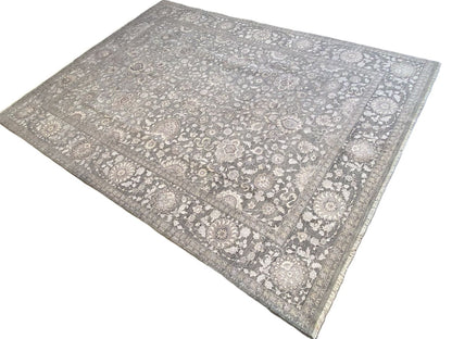 Fine Hand-Knotted Persian Kashan Design Carpet