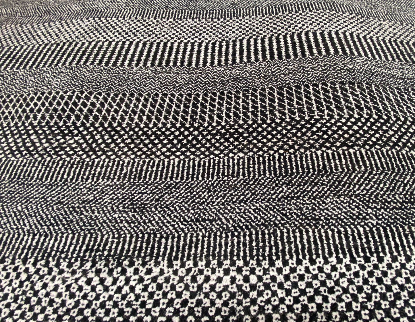 Hand-Woven Modern Shalimar Collection