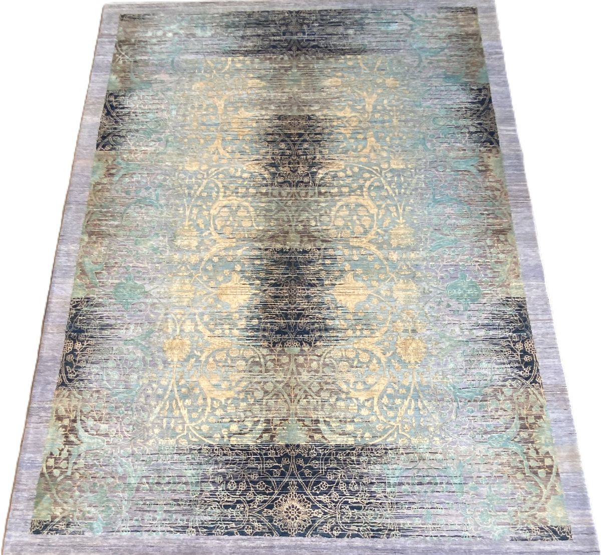 Fine Hand-Woven Modern Imperial Collection