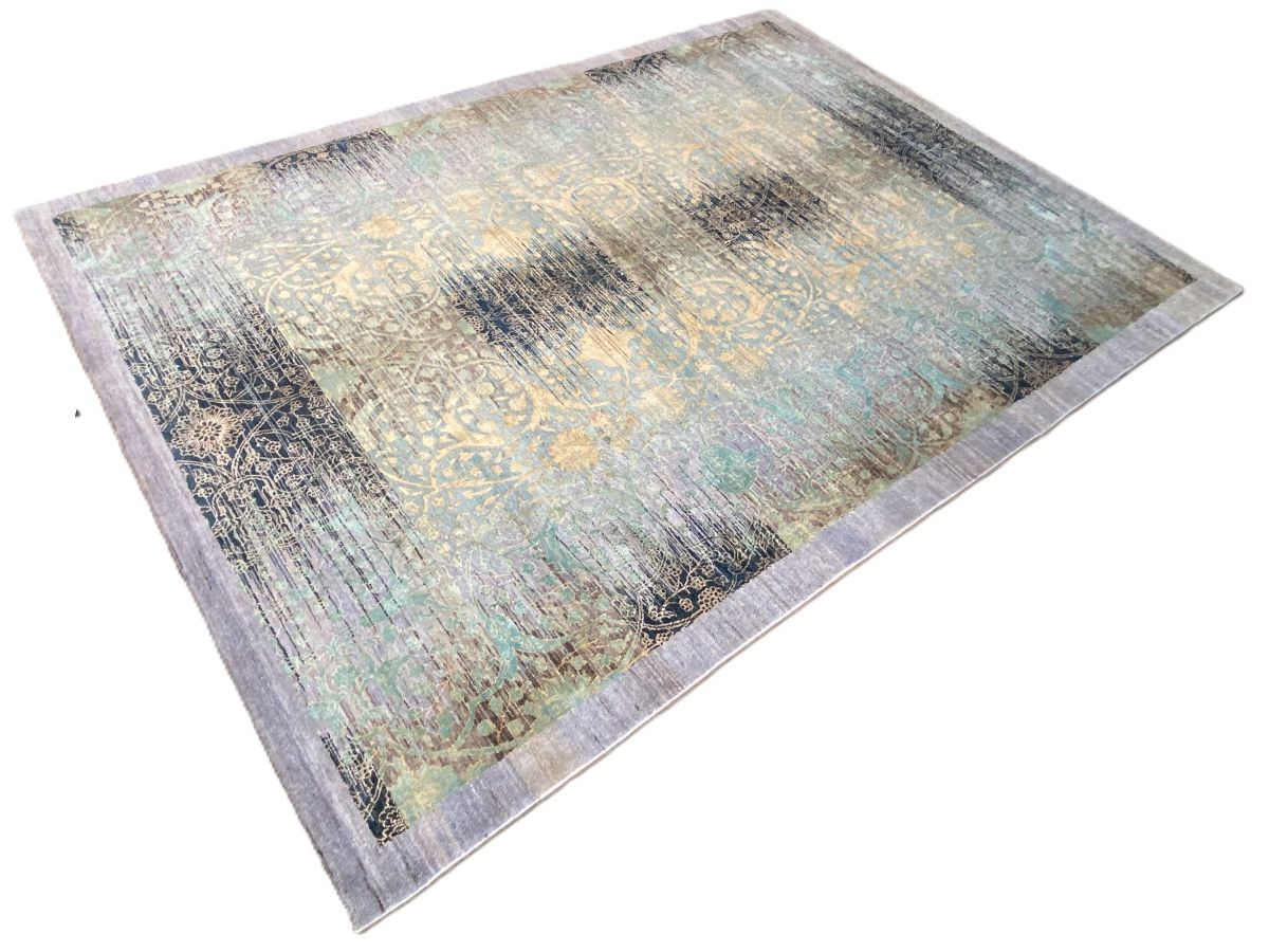 Fine Hand-Woven Modern Imperial Collection