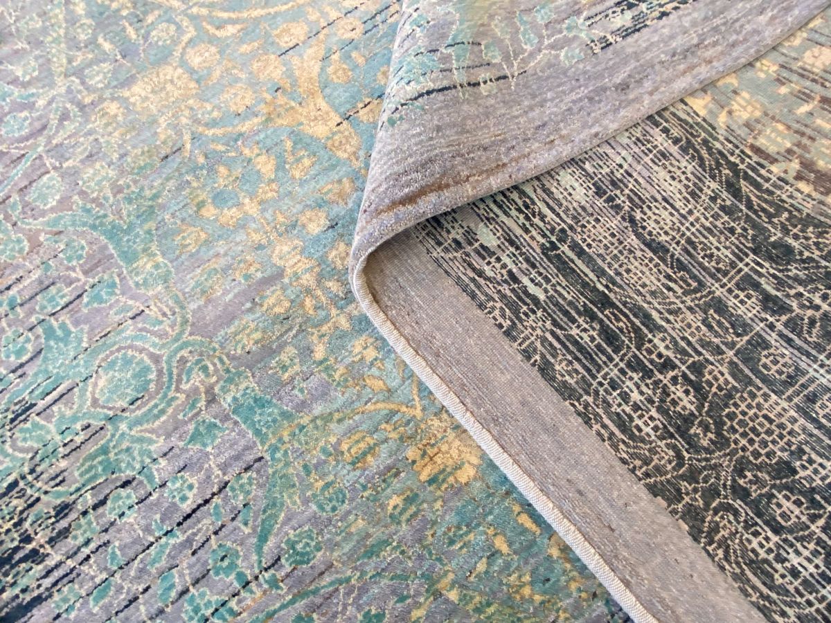 Fine Hand-Woven Modern Imperial Collection