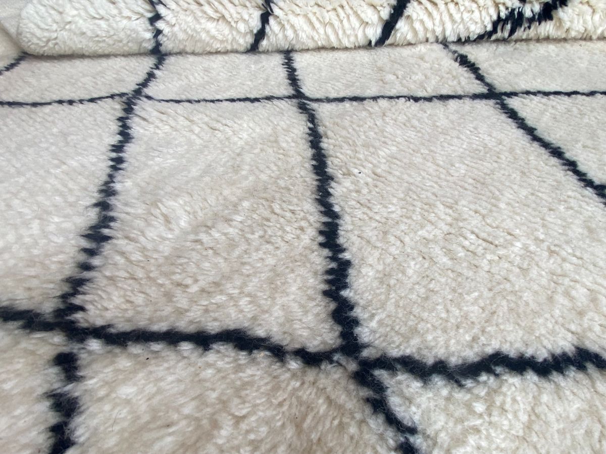 Hand-Woven Modern Moroccan Rug