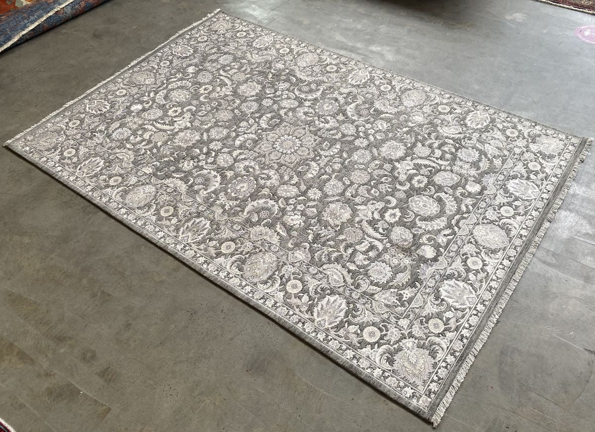 Fine Hand-Knotted Jaipur Isfahan Carpet