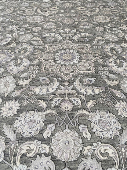 Fine Hand-Knotted Jaipur Isfahan Carpet