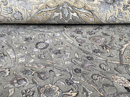 Traditional Hand-Woven Tabriz Design Carpet