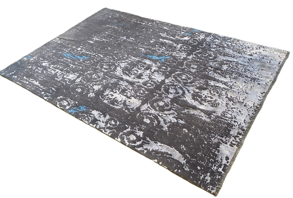 Handmade Modern Persian Transitional Carpet