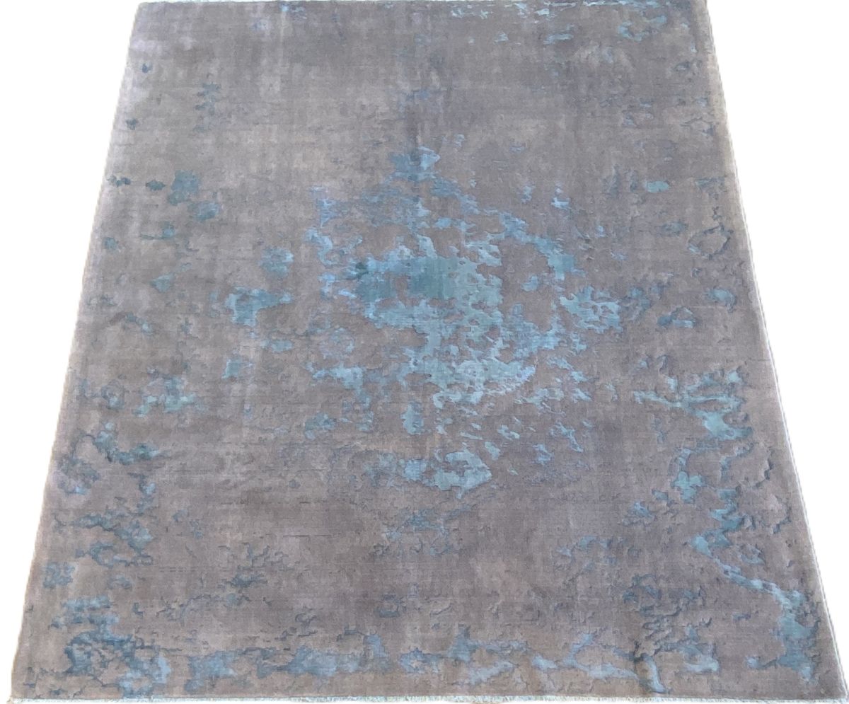 Handmade Modern Persian Transitional Carpet