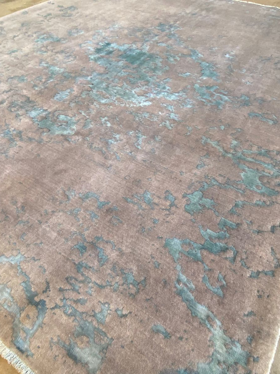 Handmade Modern Persian Transitional Carpet