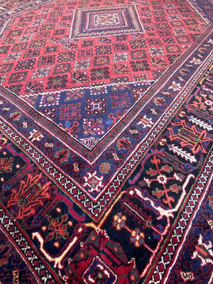 Fine Hand-Knotted Persian Meymeh Carpet