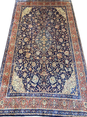 Hand-Knotted Persian Sarouq Carpet