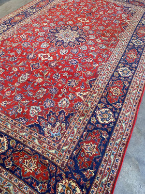 Hand-Knotted Persian Kashan Carpet