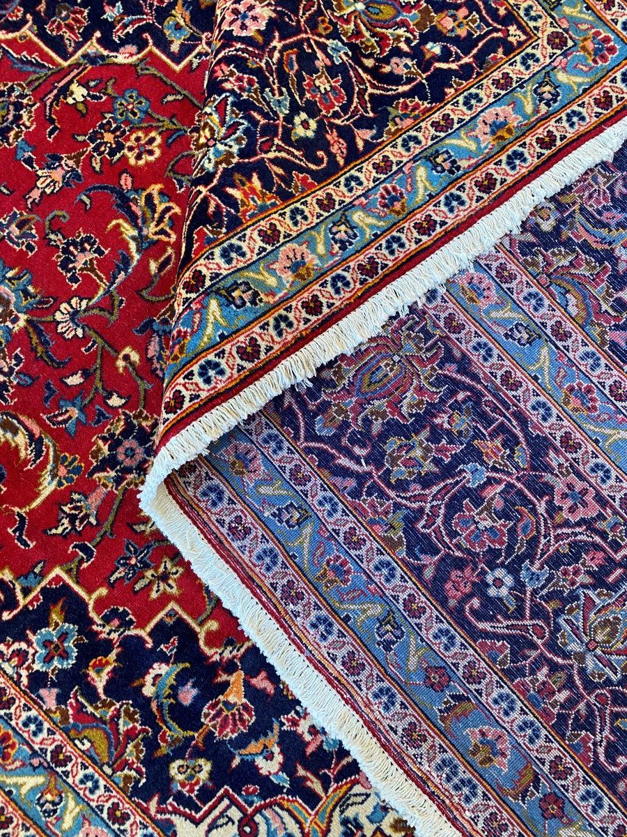 Hand-Knotted Persian Kashan Carpet