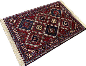 Fine Hand-Knotted Persian Yallameh Rug